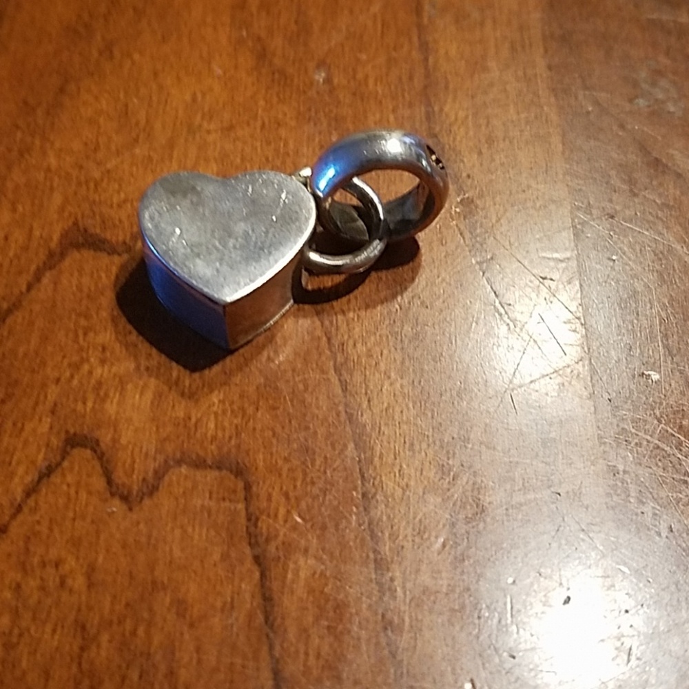 Pendant